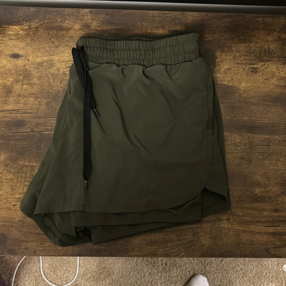 AVIA XL Green running shorts